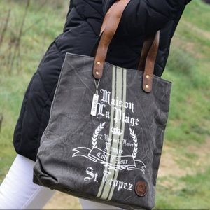 Le Papillon-St. Tropez tote-vintage dark gray white print stripe bag NWT LAST 1!